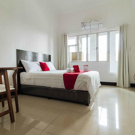 RedDoorz Plus @ Banawe Quezon City Weekly Stay Exterior foto
