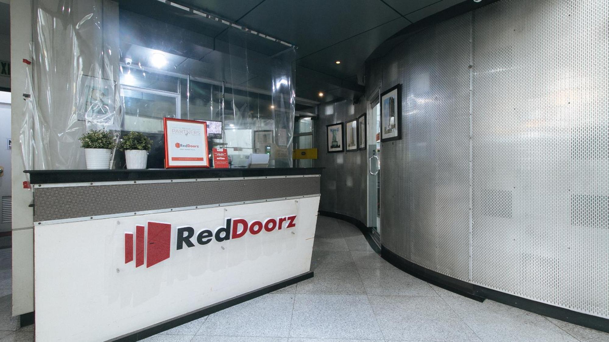 RedDoorz Plus @ Banawe Quezon City Weekly Stay Exterior foto
