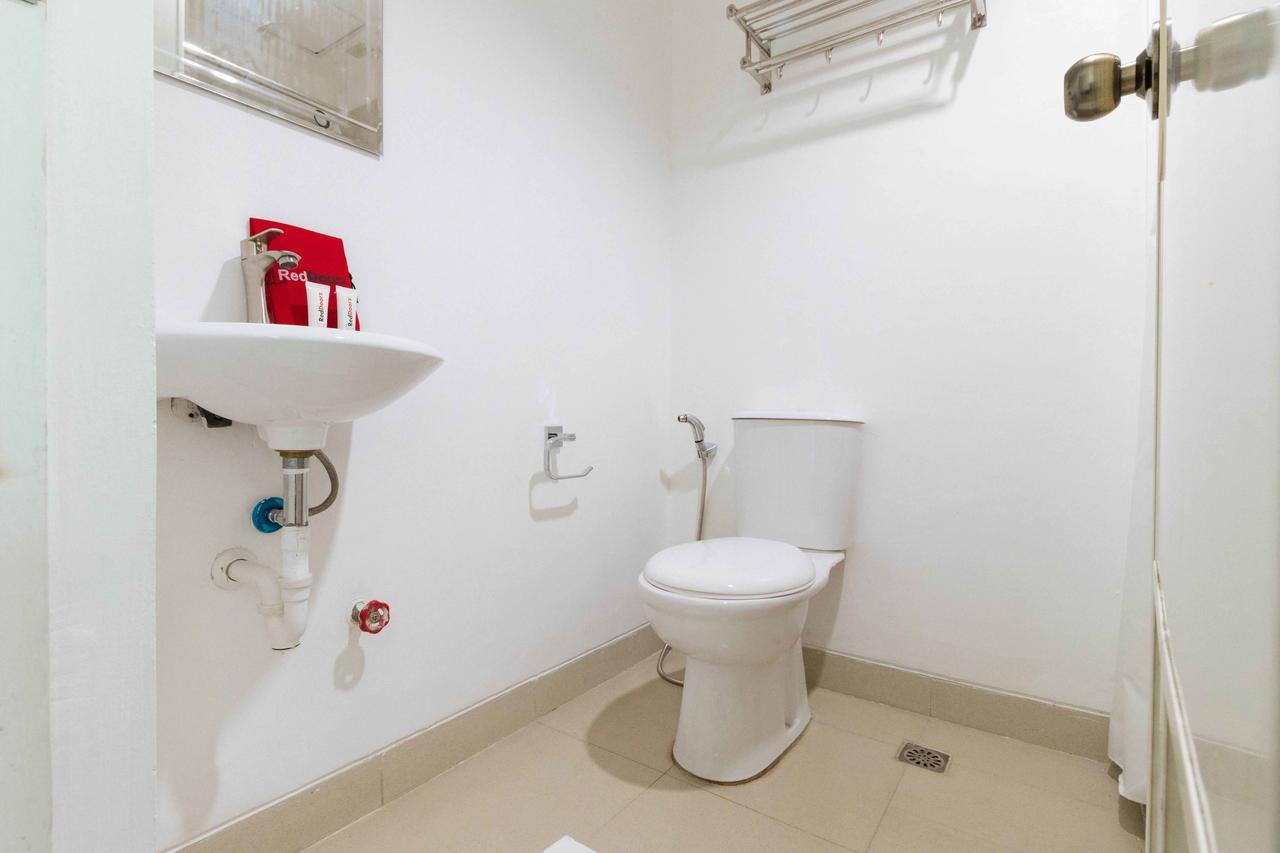 RedDoorz Plus @ Banawe Quezon City Weekly Stay Exterior foto